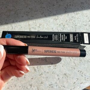 BNIB IT Cosmetics Superhero No-Tug Shadow Stick - in Bare & Brave